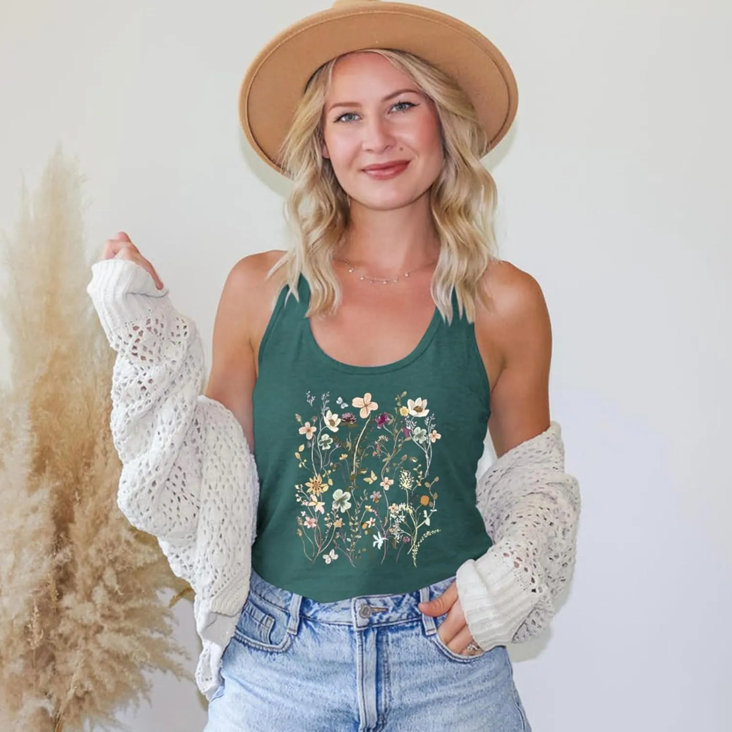 Vintage Floral Flower Tank Tops for Women Boho Wildflowers Graphic Tees Botanical Vest Casual Sleeveless Shirts Tops