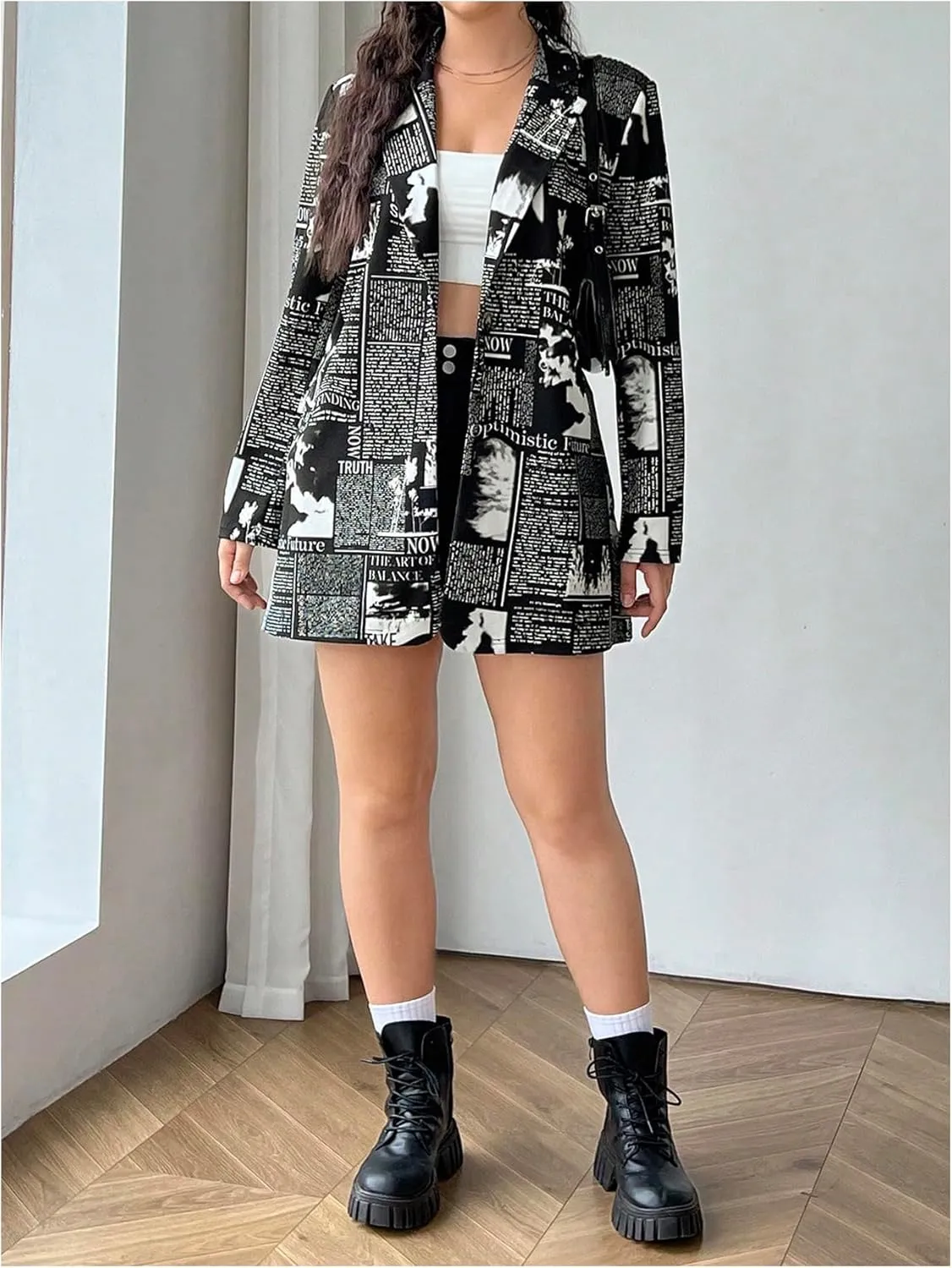 WDIRARA Women's Plus Size Newspaper Print Blazer Lapel Button Padded Shoulder Funky Blazer Jacket Outerwear