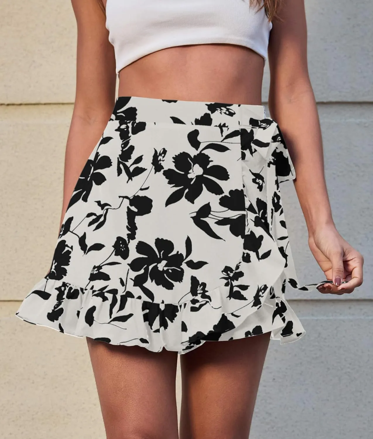 Women's Floral Ruffle Hem Wrap Shorts Casual Summer Elastic Waist Tie Front Zip Up Skirts Skorts 2025
