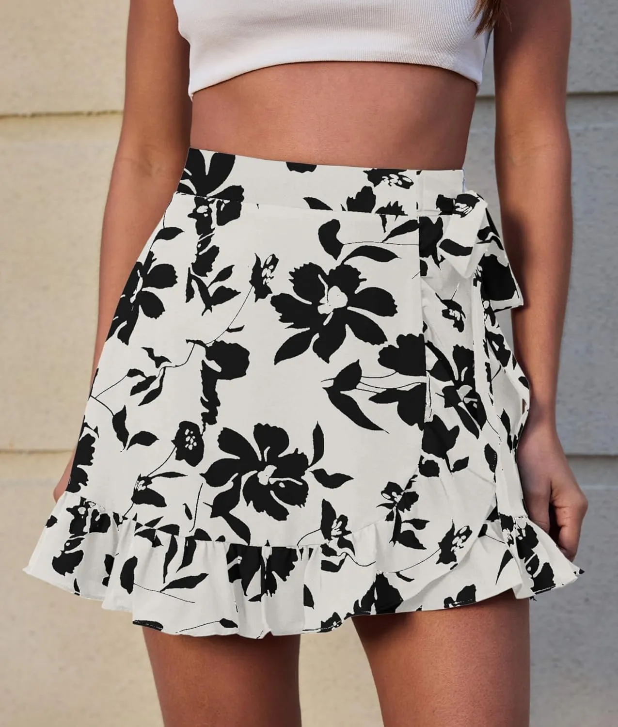 Women's Floral Ruffle Hem Wrap Shorts Casual Summer Elastic Waist Tie Front Zip Up Skirts Skorts 2025